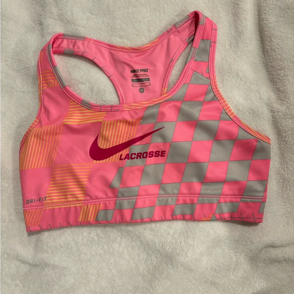 Nike sport bra size M